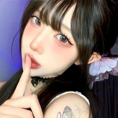 牌坊下的女人